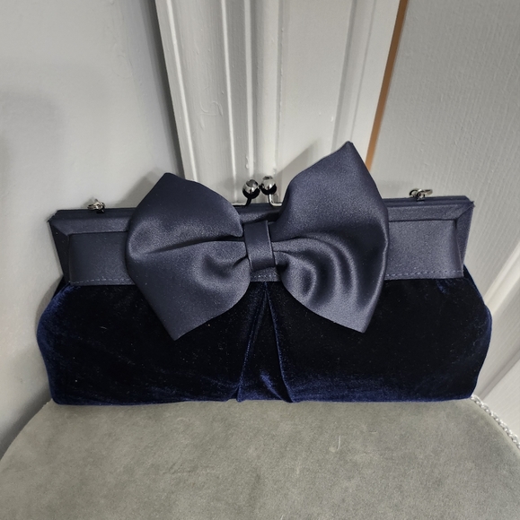 Handbags - 💙EVENING BAG💙SONDRA ROBERTS NWOT